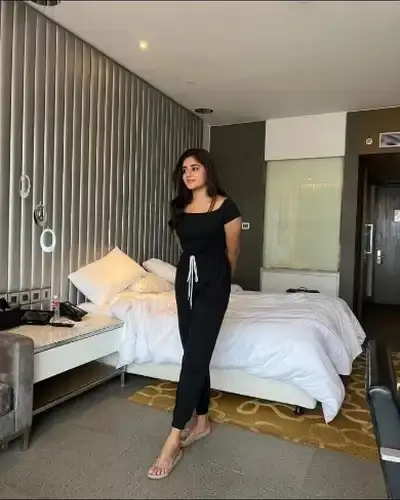 Call Girls Service in Satellite